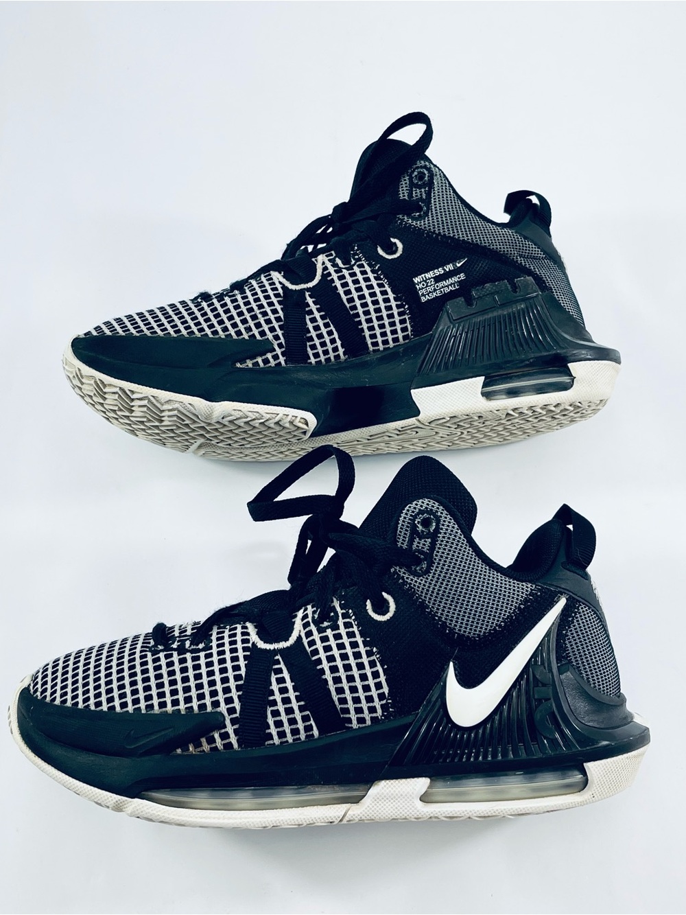 Nike LeBron Witness 7 Triple Black Kids Size:5.5 DZ3299-001 Basketball Shoes